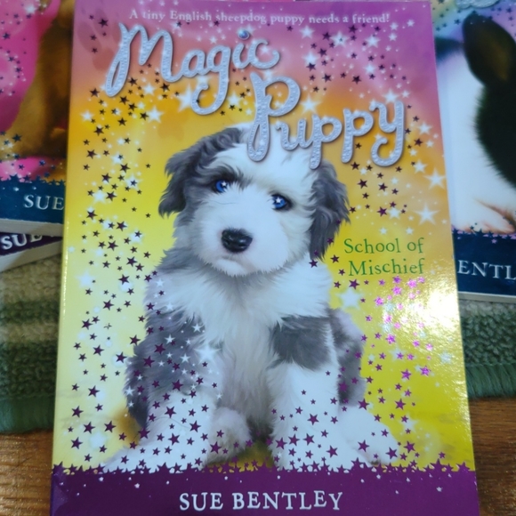 Books - Picture 4 of 5